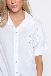 La blouse en coton brodée devant