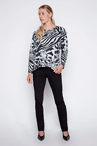 Le haut à imprimé animalier avec ourlet asymétrique