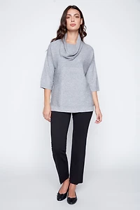 Le pull rayé avec écharpe amovible
