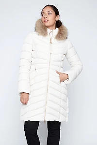 Le manteau matelassée verticale