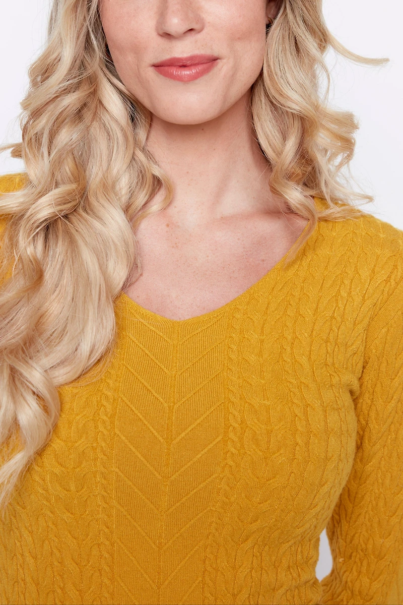 Mini cable sweater