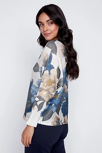 Le pull à imprimé floral