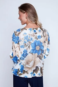 Le pull à imprimé fleuri