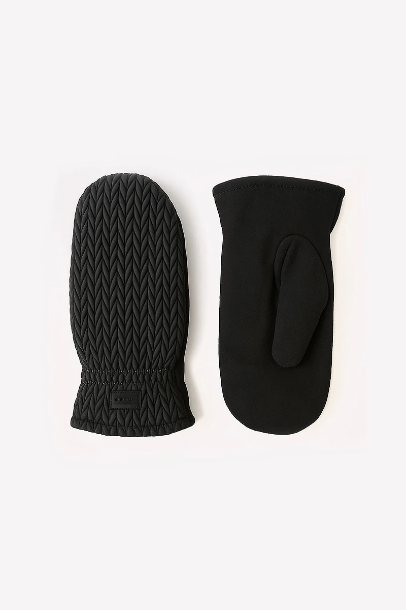 Mini braid detail mitt