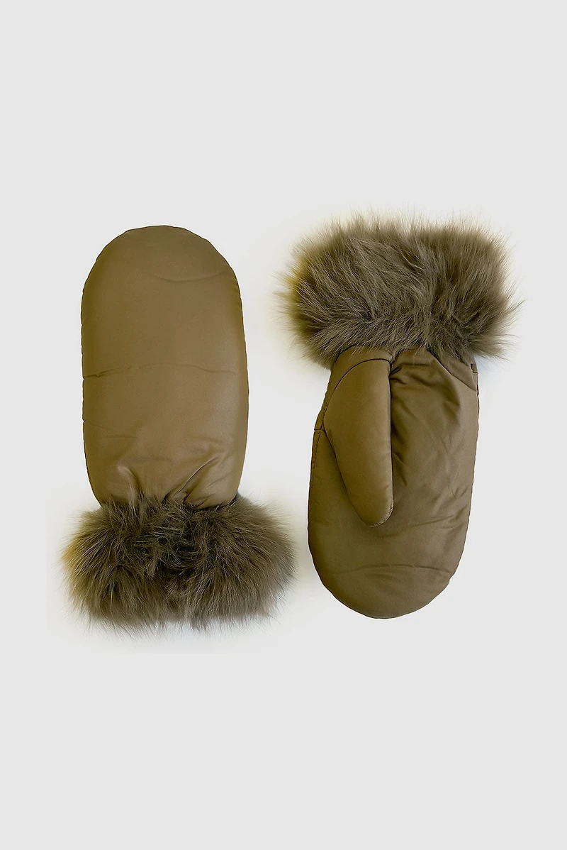 Faux fur cuff mitt