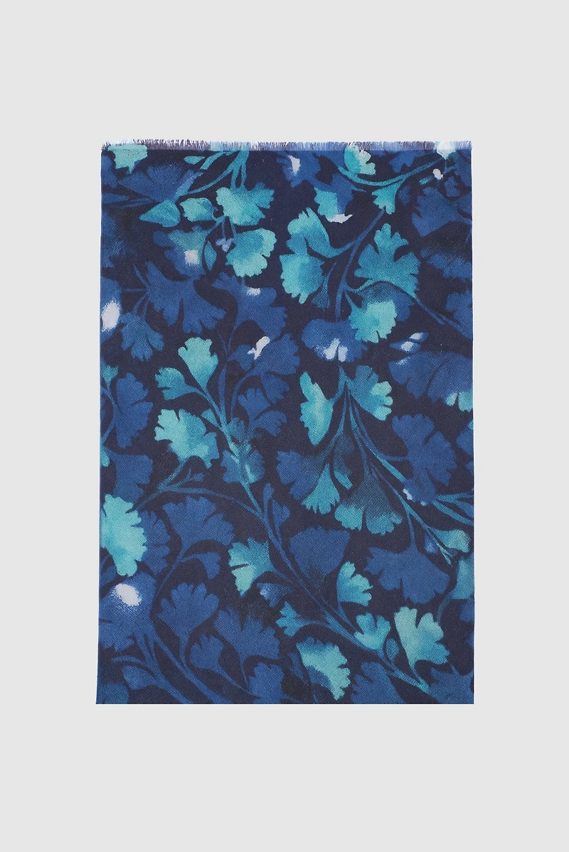 L'écharpe à imprimé fleurs assorties