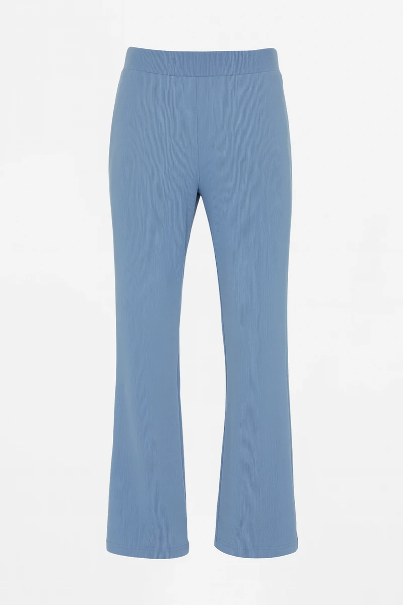 Le pantalon en tricot scuba à jambe semi-évasée