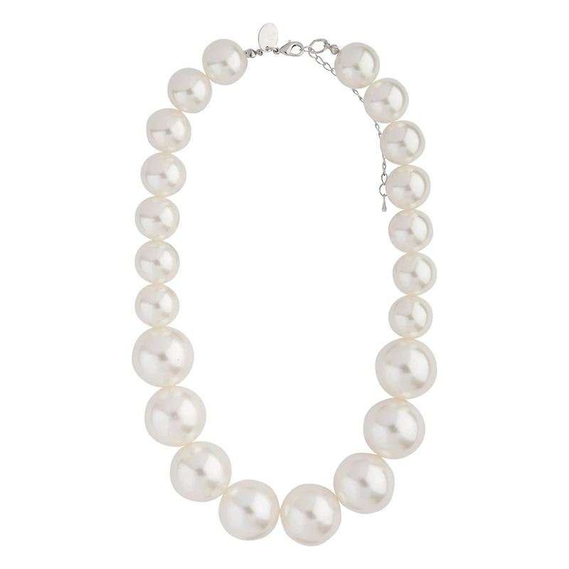 Short Graduating Single Strand Pearl Necklace