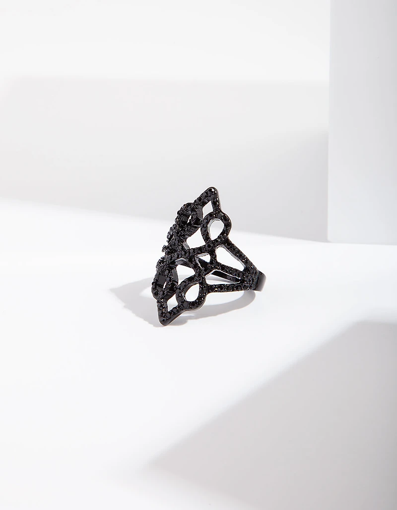 Anneau en filigrane de diamants noirs