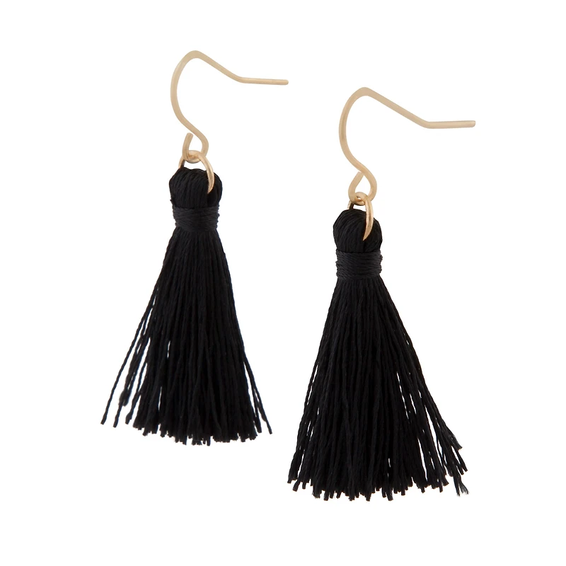 Boucles d’oreilles noires à mini pompons