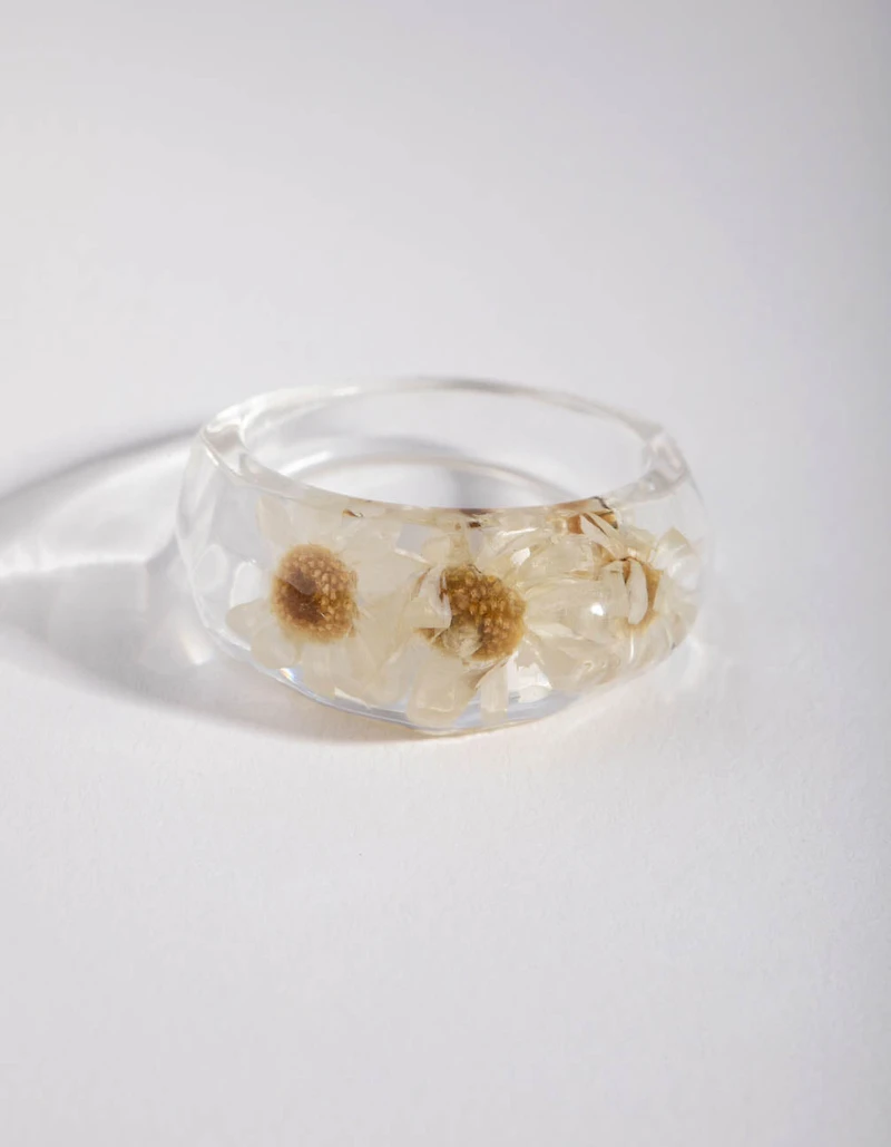 Plastic Daisy Ring