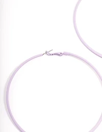 Boucles d’oreilles en cerceau à bord de feutre recouvert de violet 9 cm