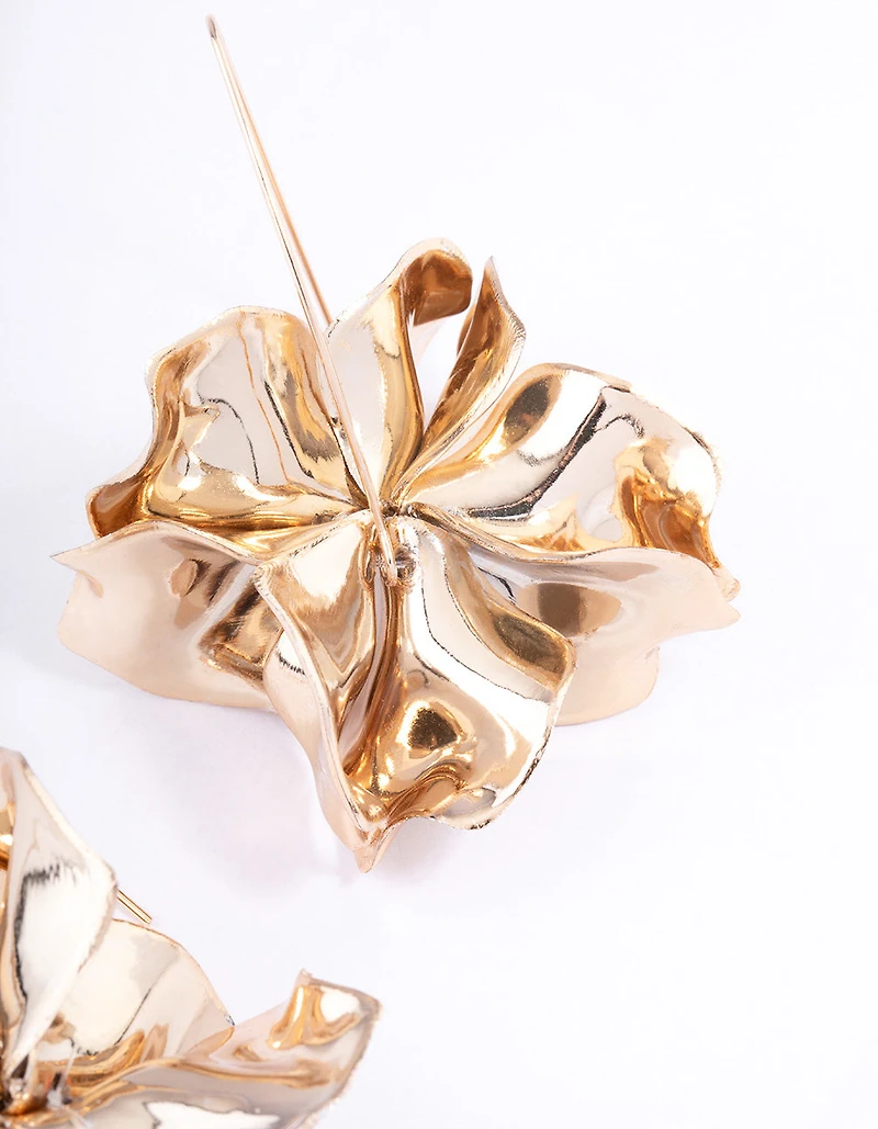 Boucles d’oreilles en forme de fleur dorée givrée