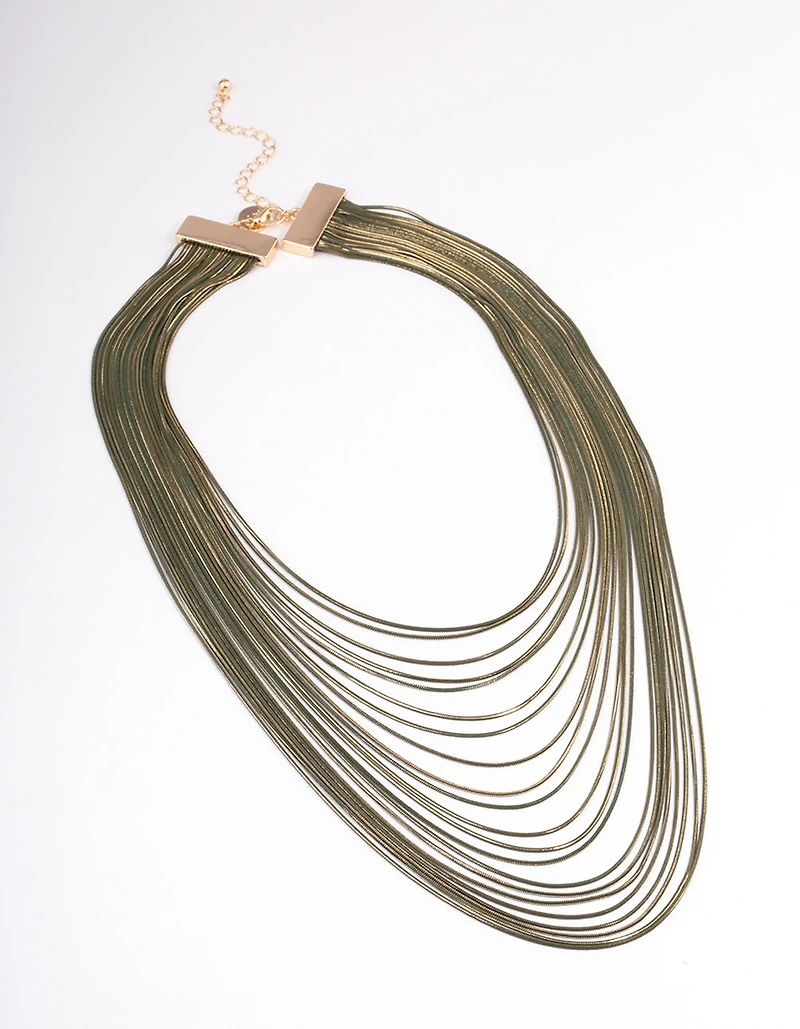 Collier en drapé en or avec une chaîne de coupe-tasse