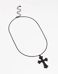 Collier à chaîne noire recouverte de grandes croix en pierre