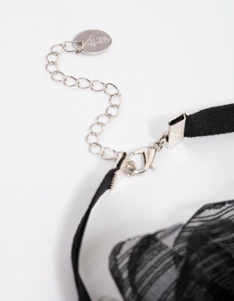 Collier ras-du-cou en tissu noir pour petites roses
