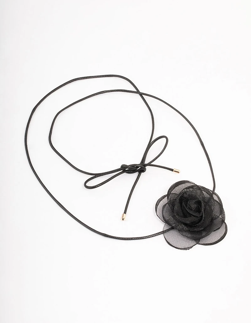 Corsage en maille noire ras-du-cou à corde fine