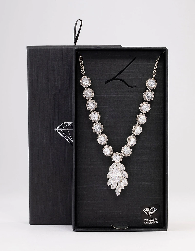 Collier cubique en zircone en argent, fleur à déclaration,
