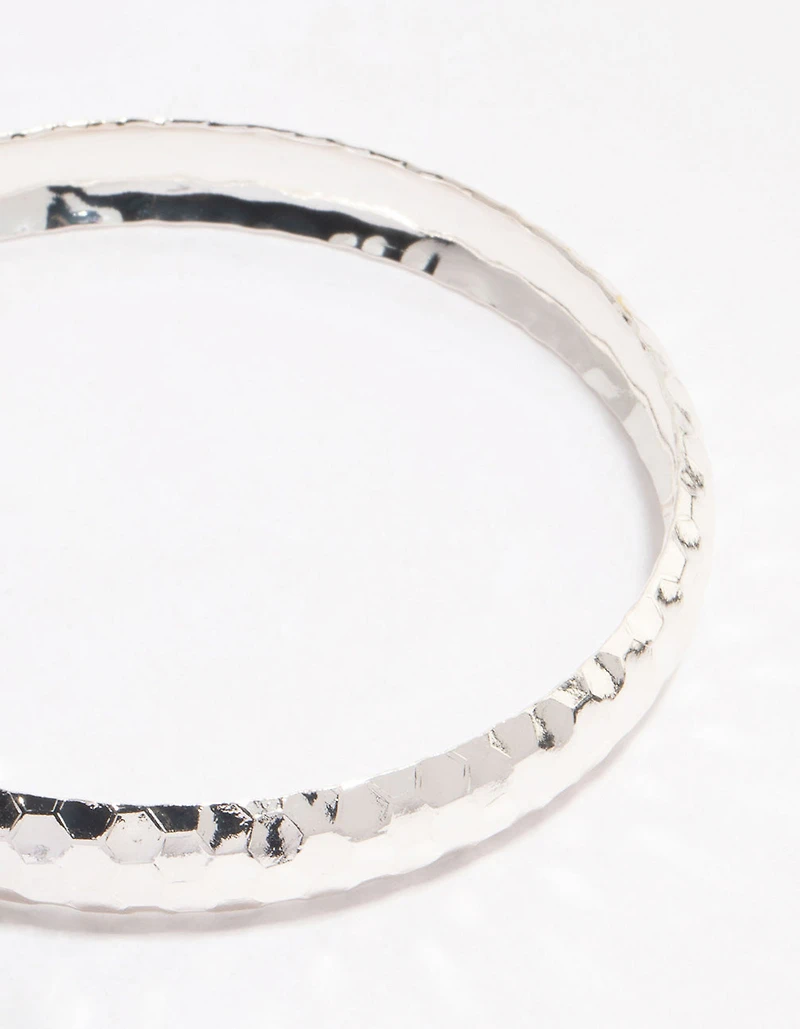 Bracelet martelé argenté mince