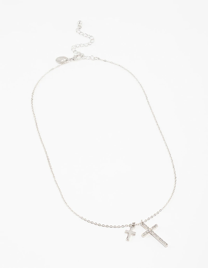 Collier en pendentif croix en argent