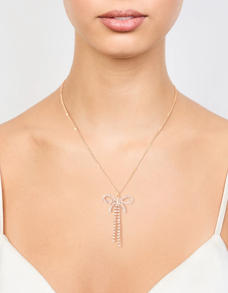 Collier en or avec nœud diamant