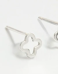 Boucles d’oreilles en forme de fleur en argent sterling