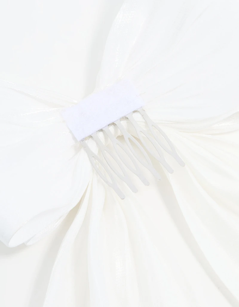 Cream Bow Layered Clip
