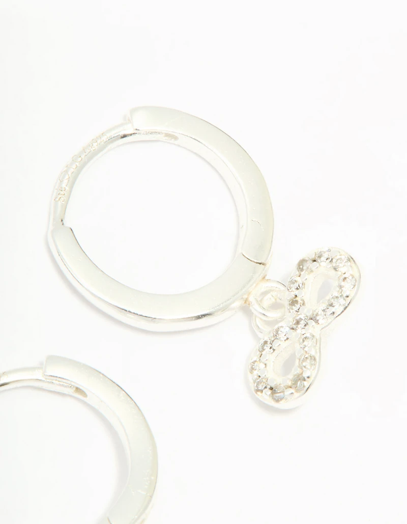 Boucles d’oreilles cubiques Zirconia Infinity Huggie en argent sterling