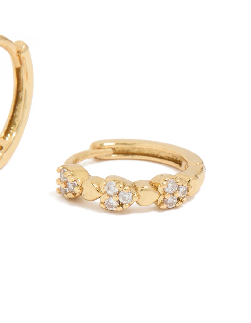 Boucles d’oreilles Huggie en cœur en zirconie cubique plaquées or