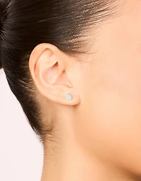 Boucles d’oreilles en acier chirurgical à prisme de 5 mm