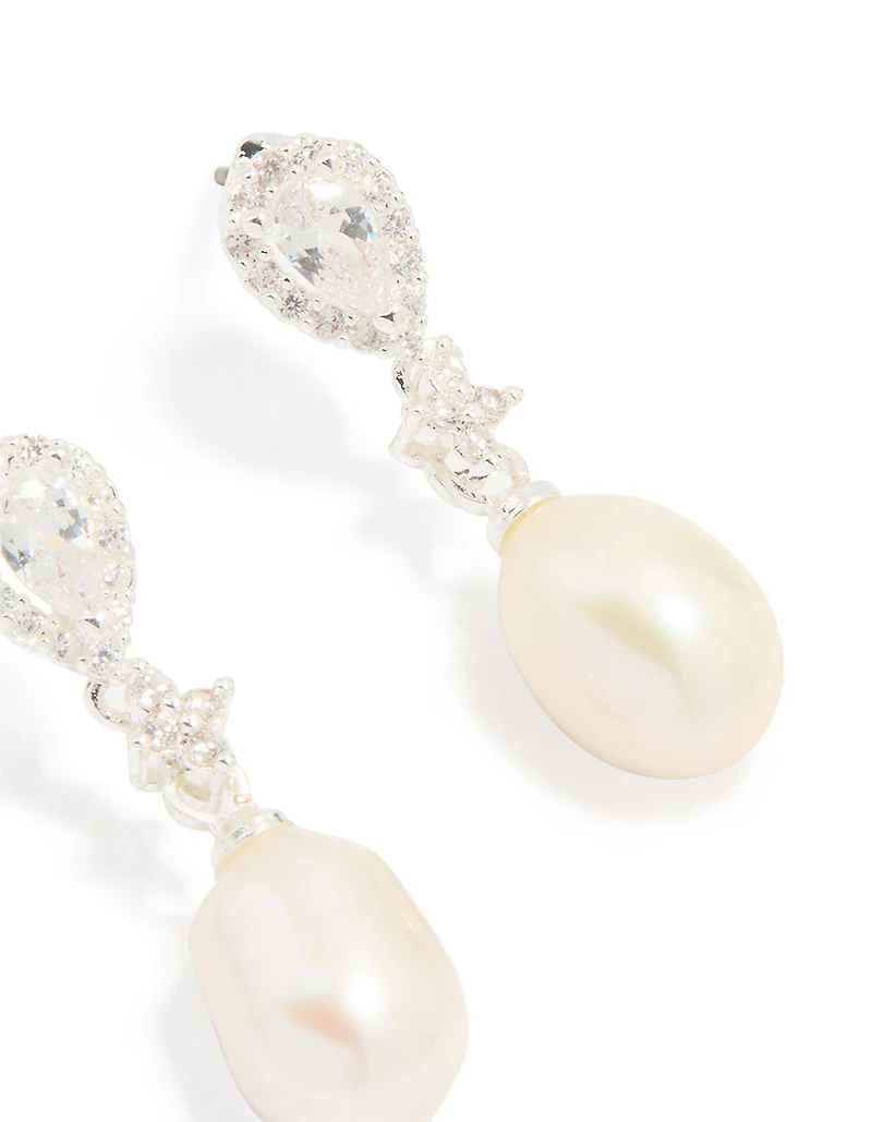 Boucles d’oreilles cubiques en zircone Halo en perles plaquées argent