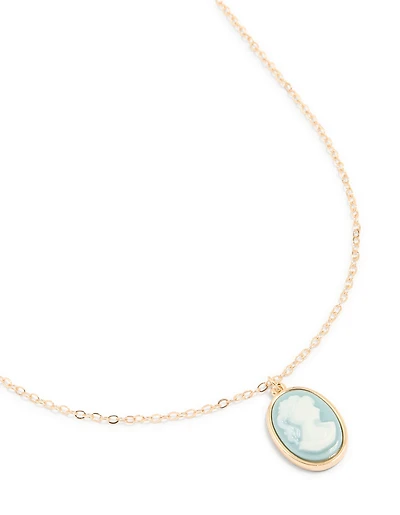 Gold Round Face Pendant Necklace