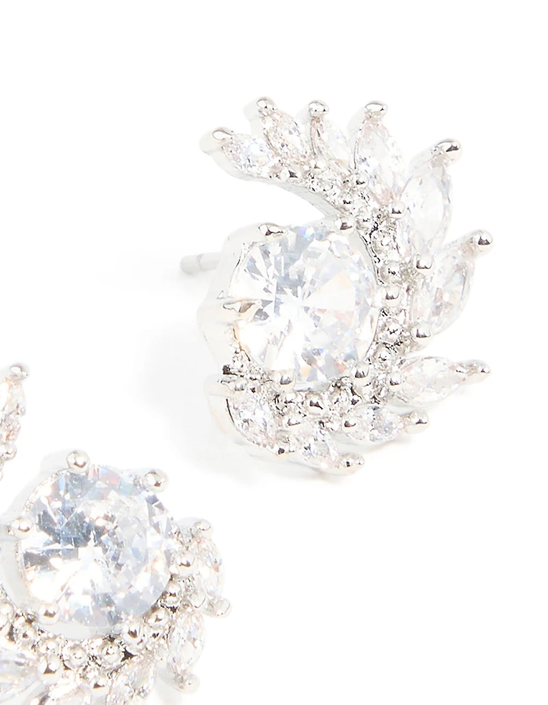 Boucles d’oreilles en zircone cubique argentée en zircone avec enroulement de vigne