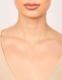 Collier pendentif cubique en laiton plaqué or en zirconia avec la lettre B