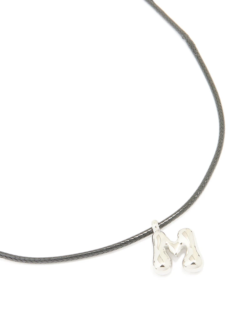 Collier de cordon en acier inoxydable imperméable avec une grande bulle lettre M