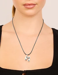 Collier de cordon en acier inoxydable imperméable avec une grande bulle lettre M
