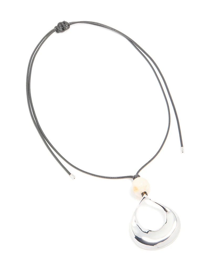 Collier à pendentif ouvert en argent et perles