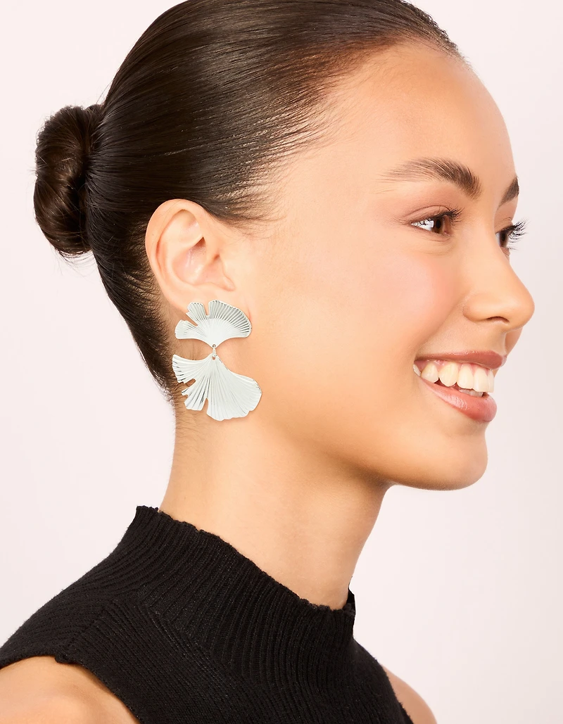 Boucles d’oreilles en pétales imperméables en acier inoxydable statement
