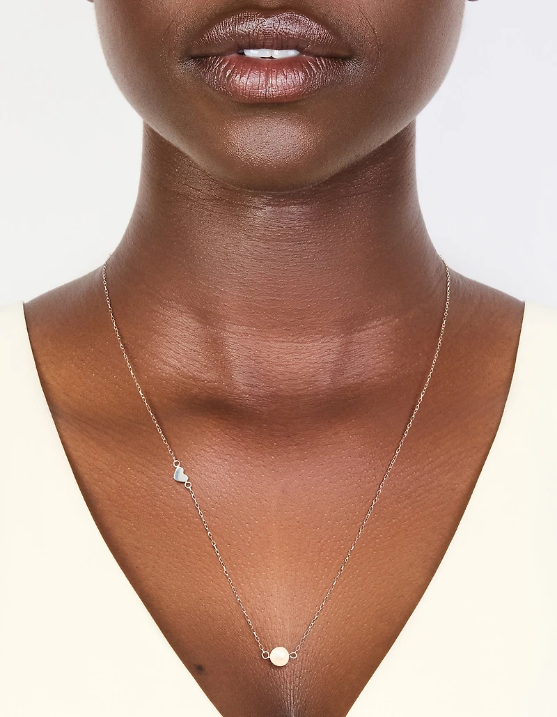 Collier de perles et cœur en argent sterling