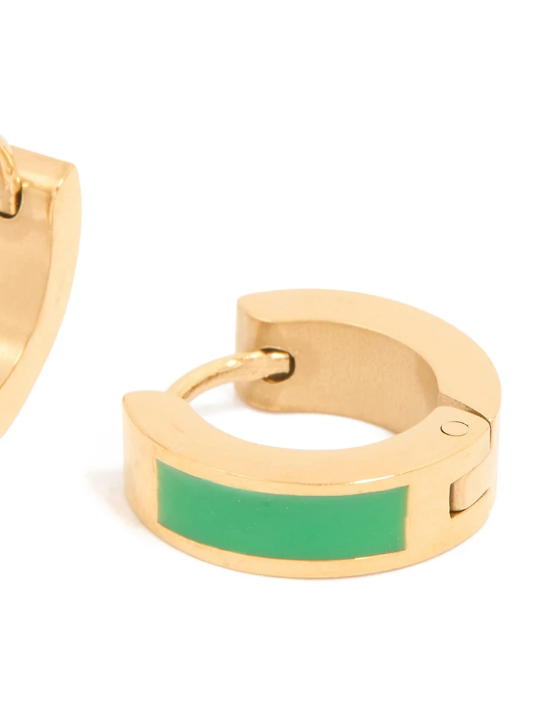 Petites boucles d’oreilles Huggie en incrustation d’émail vert en acier inoxydable imperméables