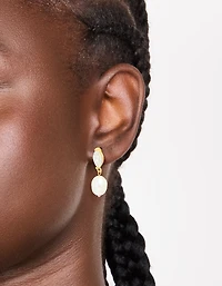 Boucles d’oreilles cubiques ovales en zircone et perles d’eau douce plaquées or