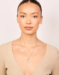 Collier à clé cubique en zircone plaqué or avec la lettre M