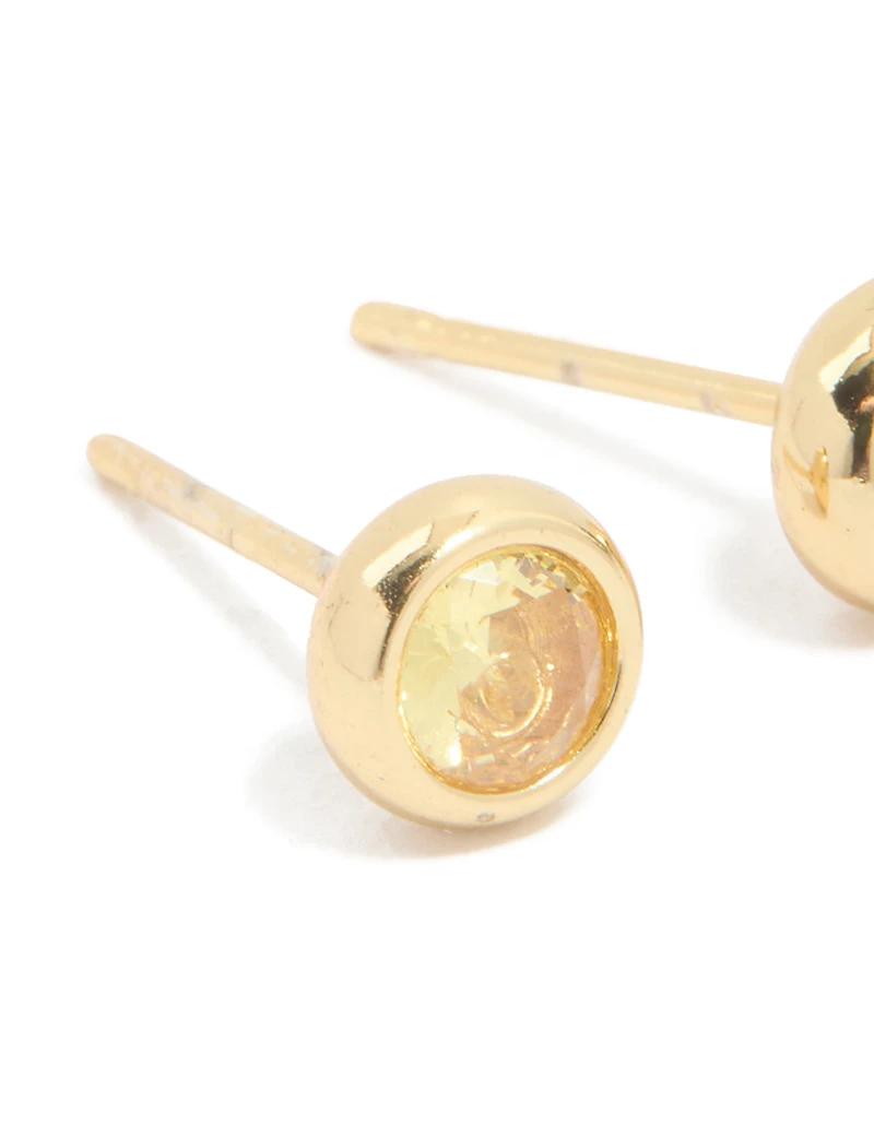 Boucles d’oreilles en zigzag en zirconie cubique en acier inoxydable plaquées or et étanches à sertissage de lunettes de novembre