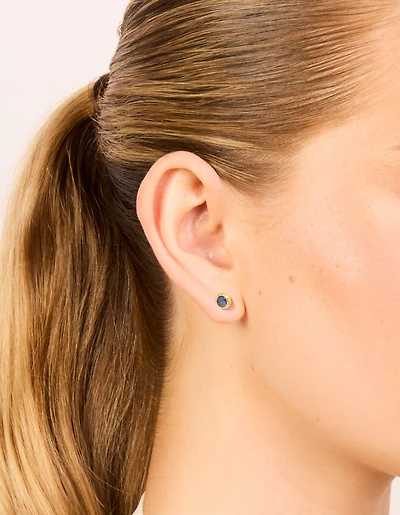 Boucles d’oreilles à lunette en zircone cubique en zircone en acier inoxydable imperméable plaquées or