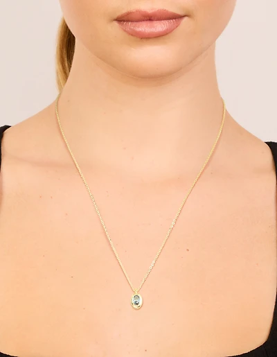 Collier de pierre de naissance en laiton aquamarine en zircone cubique de marche en laiton doré