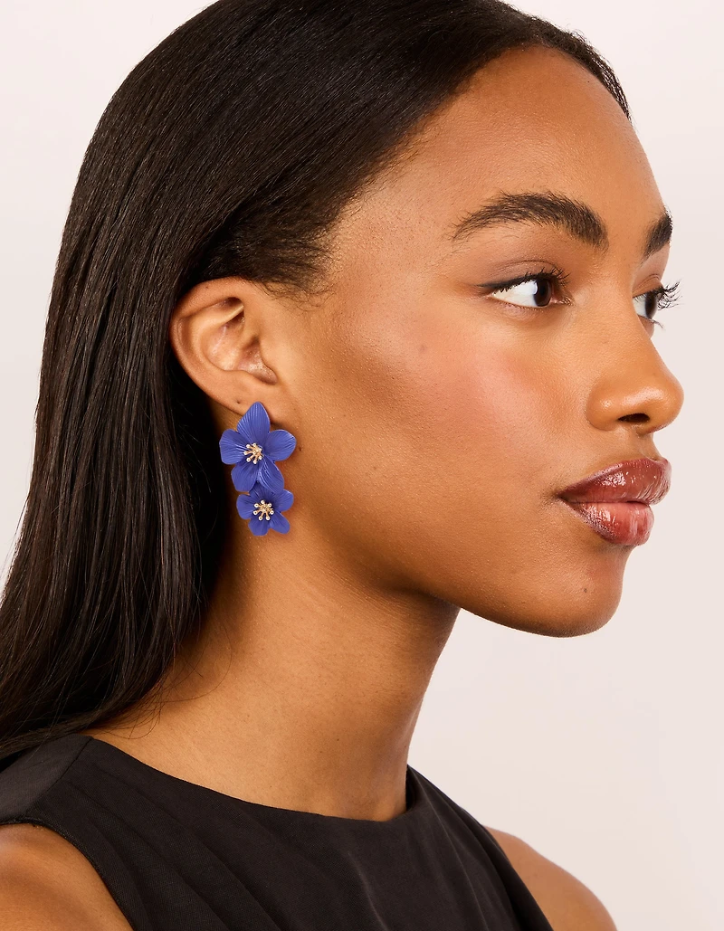 Boucles d’oreilles fleuries à double couche bleu foncé