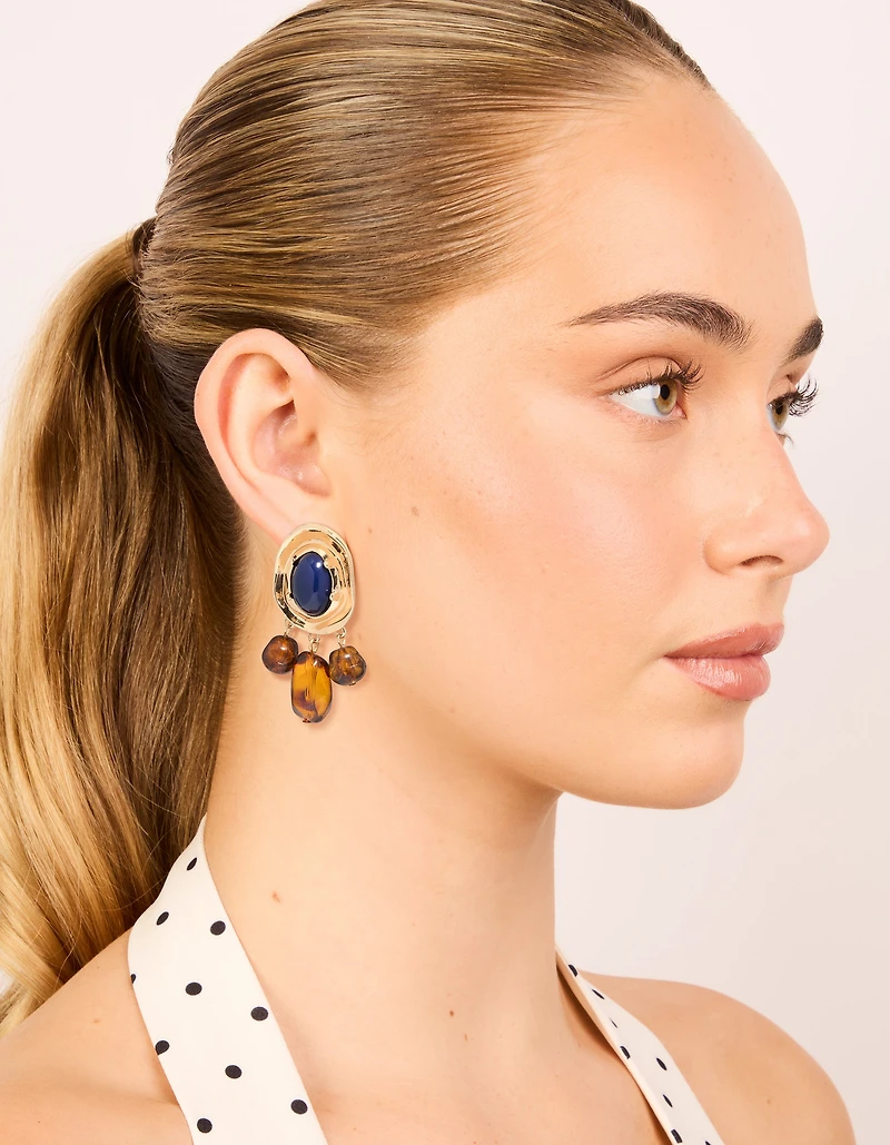 Boucles d’oreilles en forme d’acrylique bleu foncé et médaillon perlé brun