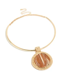 Collier pendentif torque en pierre marbrée dorée brun