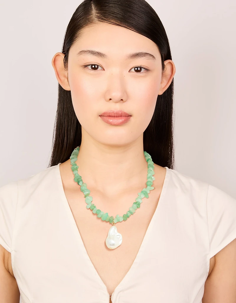 Collier semi-précieux doré vert et perles fondues