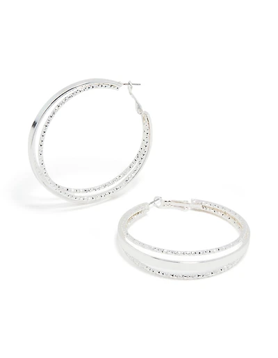 Boucles d’oreilles à anneau triple couche à texture argentée